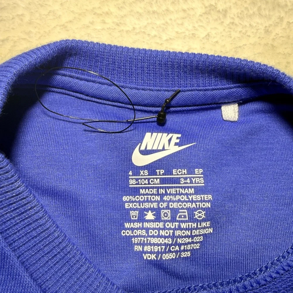 NWT- Nike Girls' Toddler Essentials All-Over Print Femme Sweatshirt/Leggings 4 - Picture 4 of 10